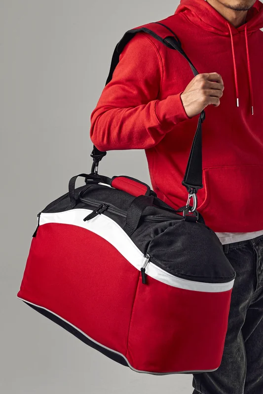 Teamwear Holdall • BagBase