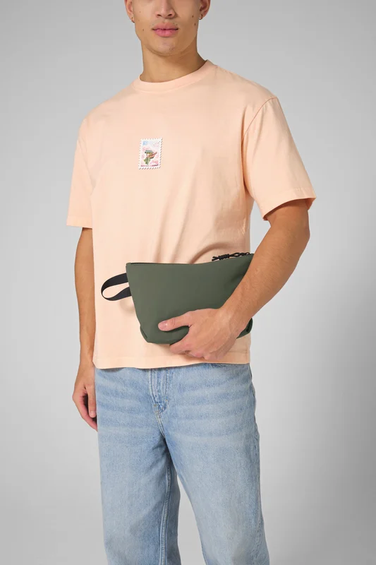 Minimal Lifestyle Pouch • BagBase