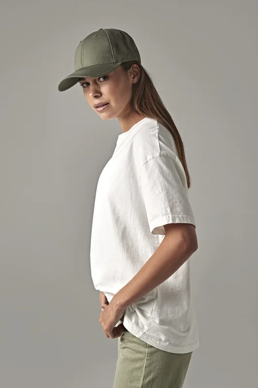 EarthAware® Organic Cotton Canvas 6 Panel Cap • Beechfield