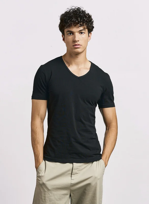 Men´s Slim Fit V-Neck-T • Promodoro