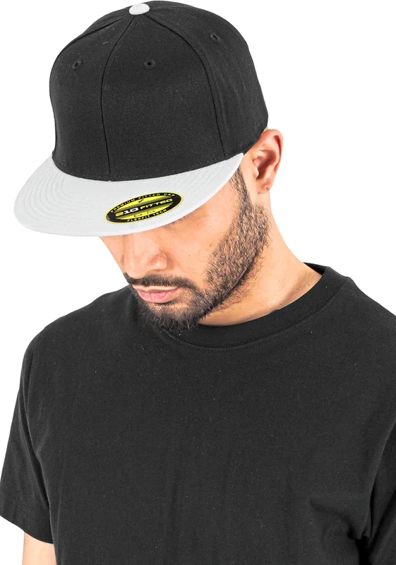 Premium 210 Fitted 2-Tone • FLEXFIT