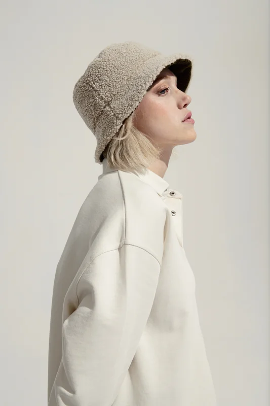 Reversible Sherpa And Velvet Bucket Hat • SOL´S