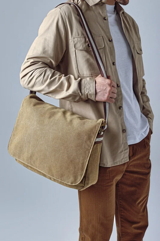 Vintage Canvas Despatch Bag • Quadra