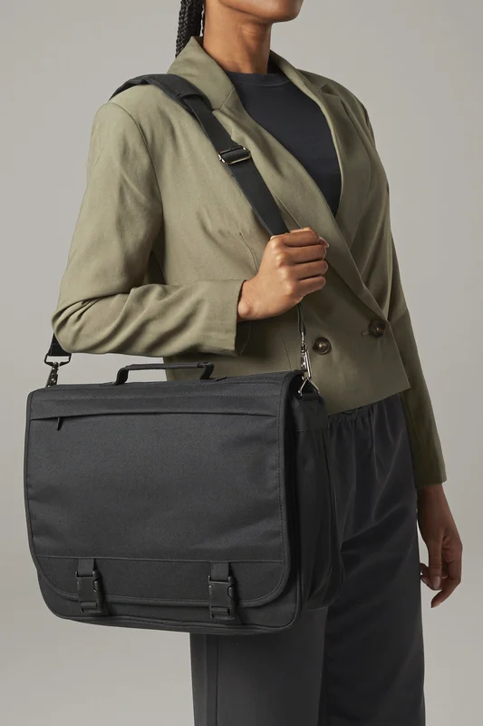 Portfolio Briefcase • Quadra