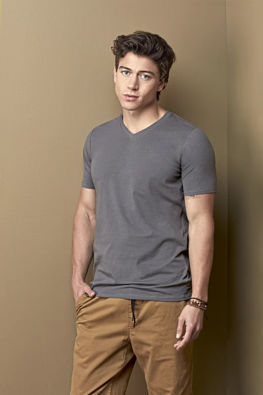 Clive V-Neck • Stedman®