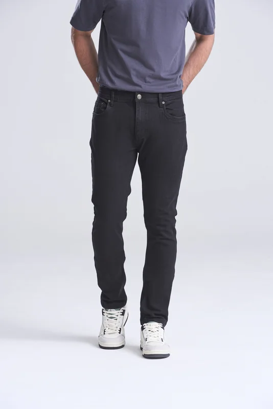Max Slim Jeans • So Denim