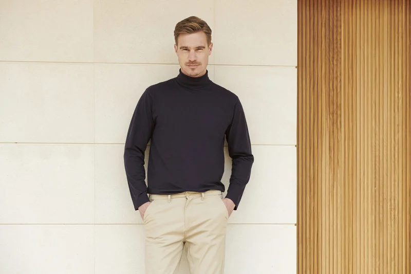 Roll-Neck Long-Sleeve Top • Henbury